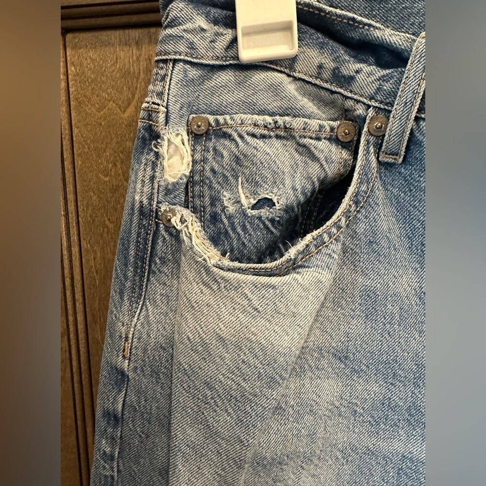 American Eagle Outfitters 90s Boyfriend Jeans Size 6 - Picture 4 of 7